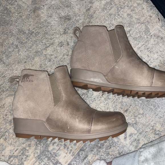 Women's Evie Lug Sole Pull-On Booties - Picture 4 of 5